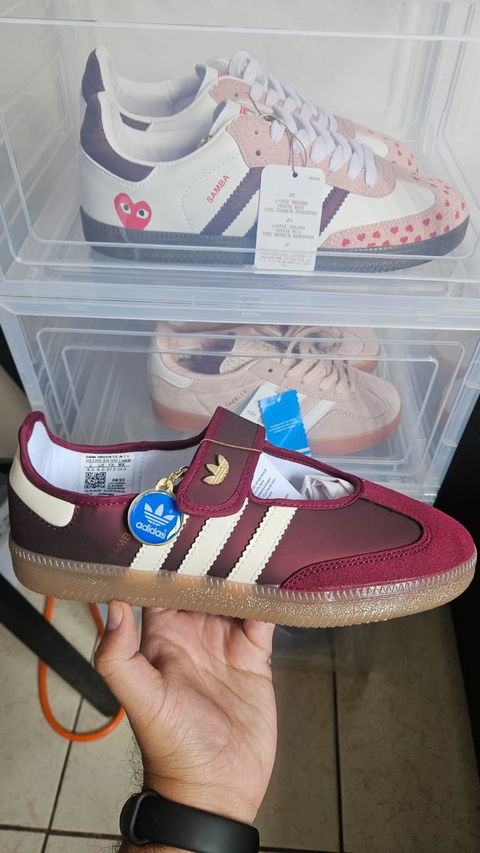 Tenis Samba Jane color vino