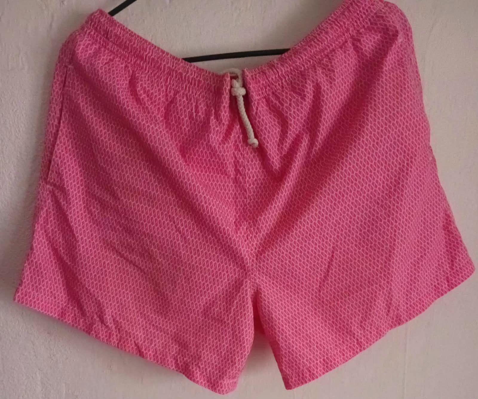 Short de caballero rosa en excelente estado