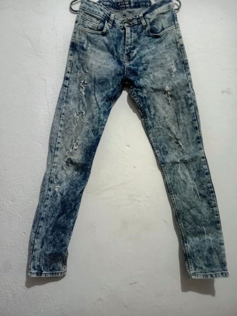 Pantalón de mezclilla en excelente estado