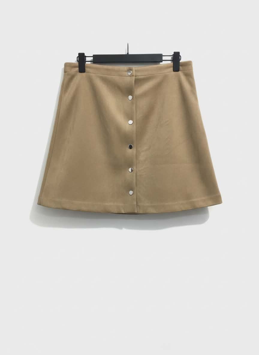 Falda corta de gamuza color beige
