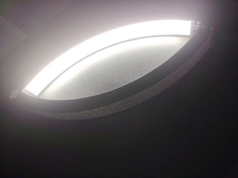 Lámpara media luna