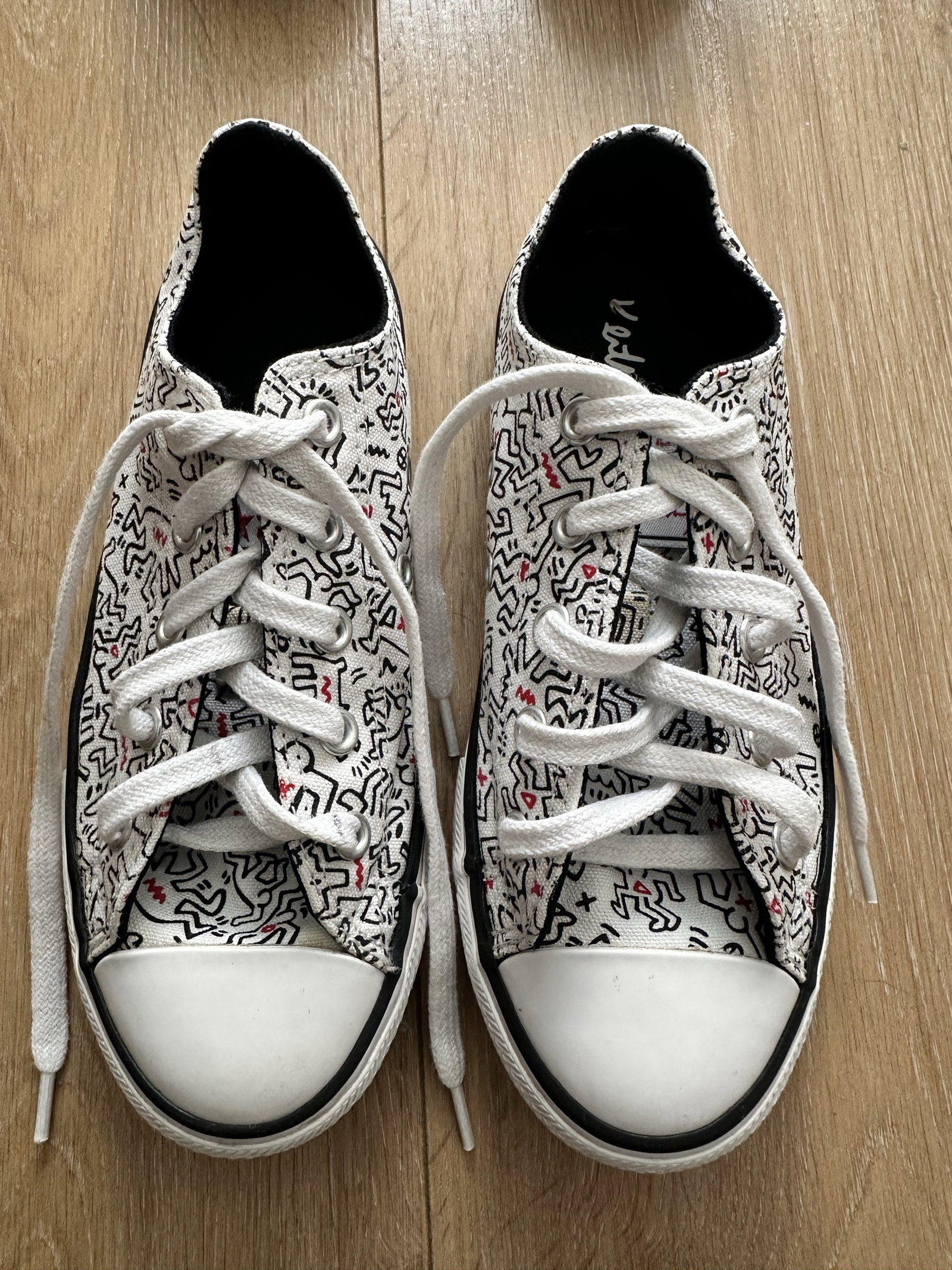 Tenis Converse Edición Keith Haring Talla 20 CM