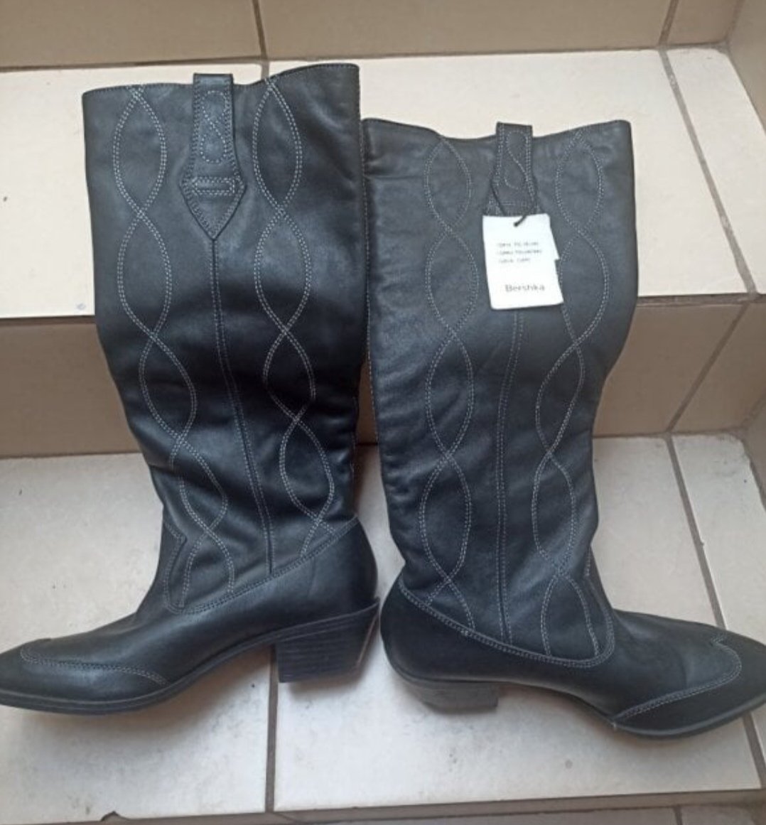 Cowboots largas negras