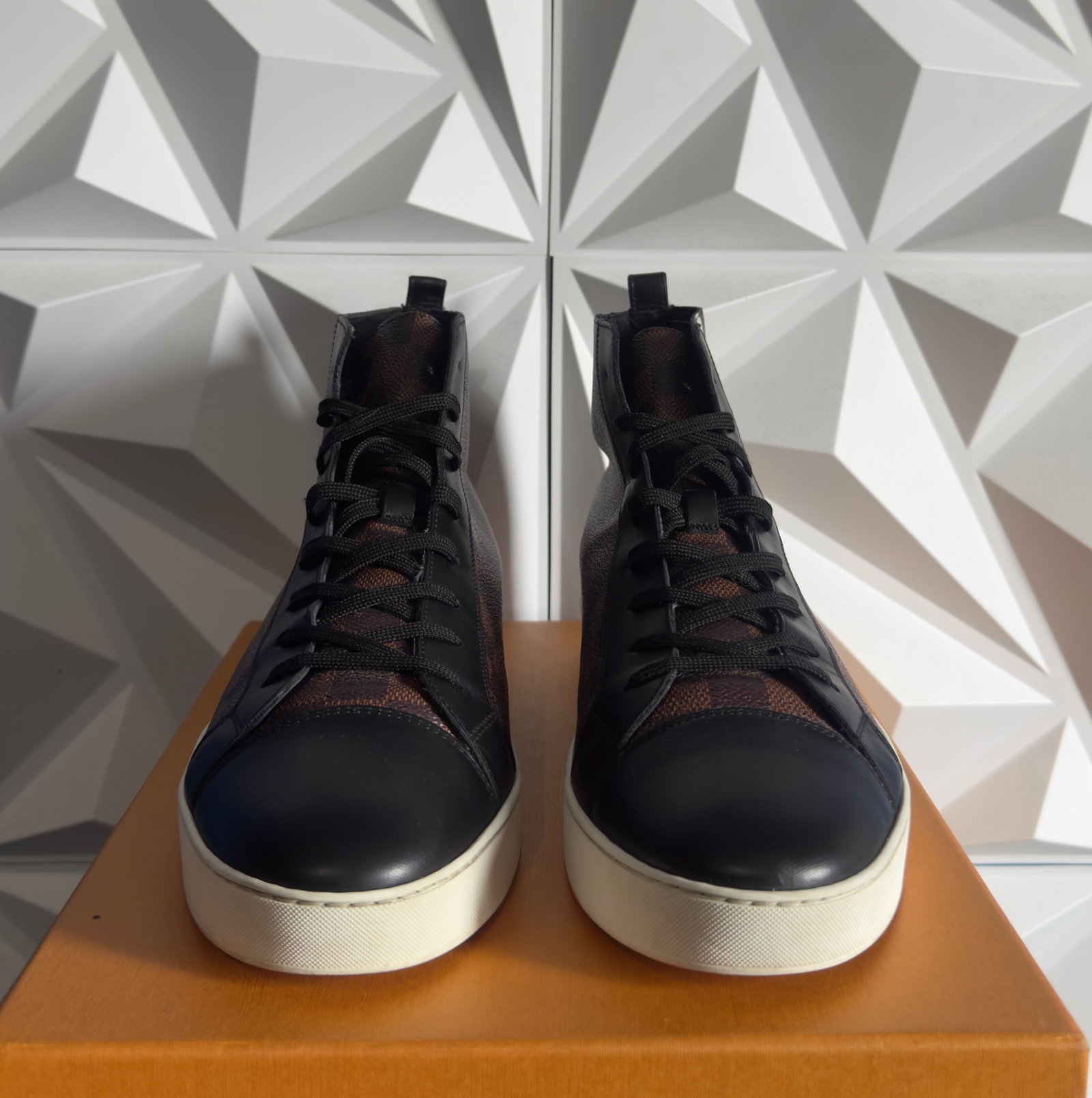 Tenis Louis Vuitton Talla 28/28.5mx - Excelente Estado