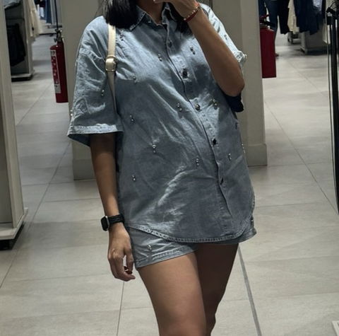 Conjunto de mezclilla L/XL con diseño y aplicación