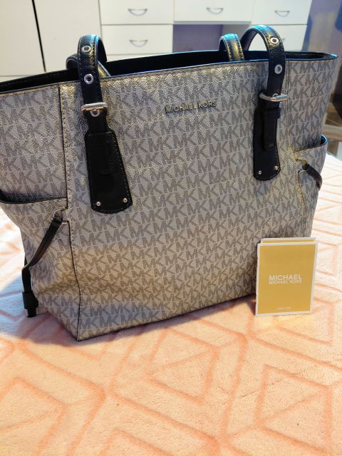 Bolsa Michael Kors Tote Plateada Metálica
