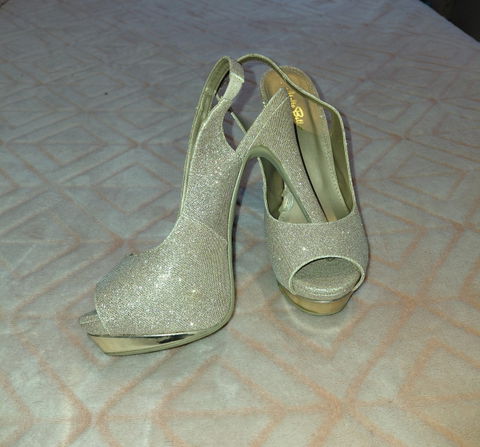 Zapatillas Stiletto Glitter Rosa Gold Talla 4 MX (7 US) - Like New