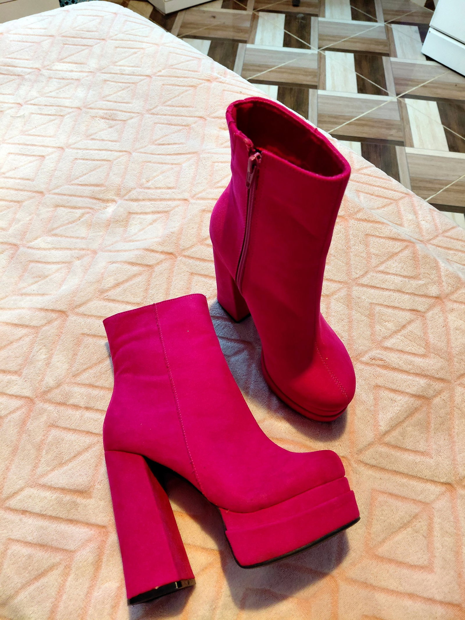 Botines Altura Máxima Rosa Fucsia con Plataforma y Tacón Ancho