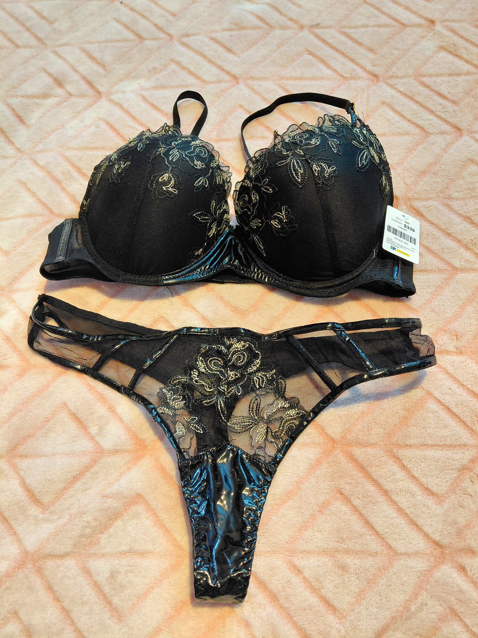 Conjunto de Lencería Sexy 38B y XL con Encaje Bordado y Piel Sintética