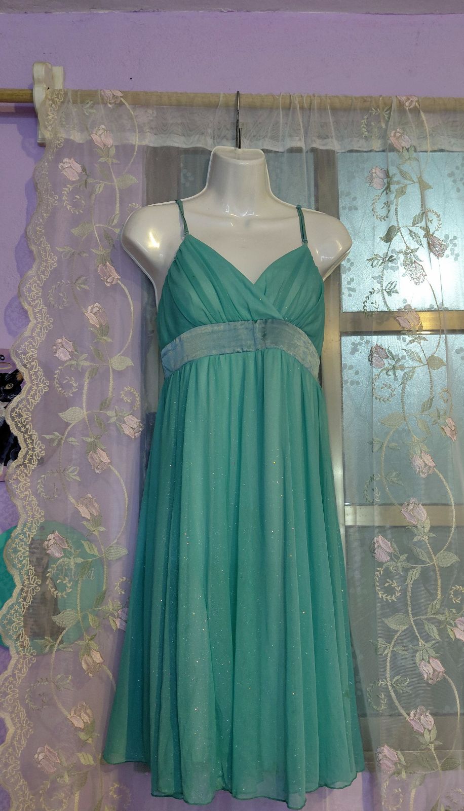 Vestido de Gala Corto en Chiffon con Brillo - Talla M