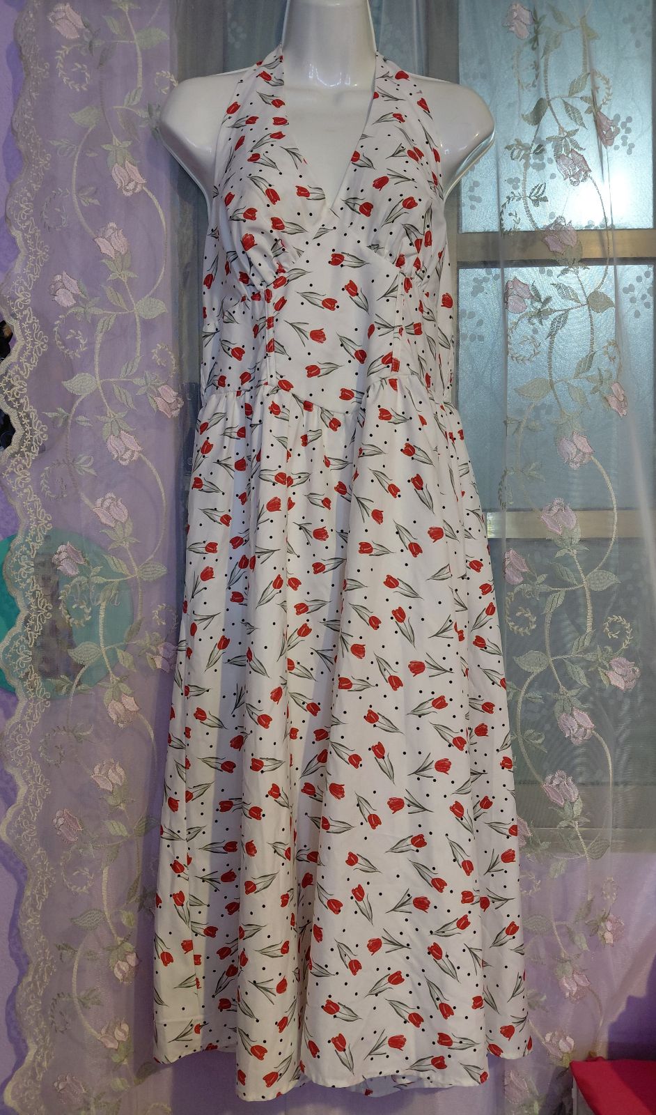 Vestido Midi Vintage Estilo Halter con Tulipanes Rojos