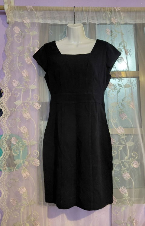 Vestido Negro Clásico Corte Recto Estilo Ejecutivo Talla 8
