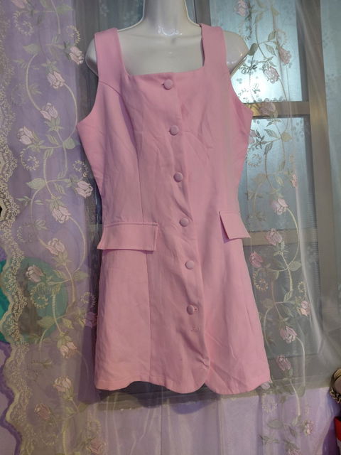 Vestido Rosa Tipo Blazer XL con Botones y Solapas Decorativas