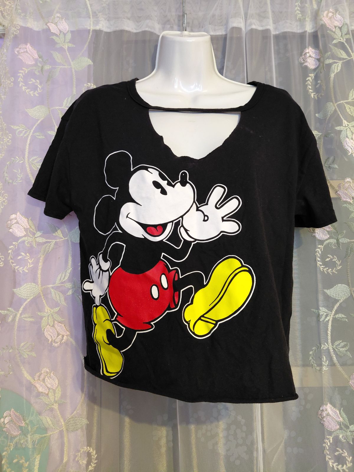 Playera Negra Mickey Mouse Estilo Cropped XL