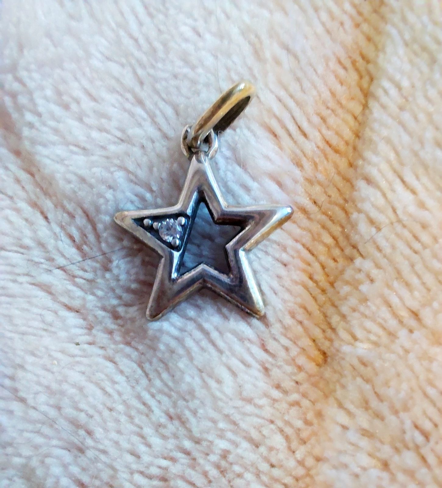 Estrella Pandora con Circonia - Autenticidad Garantizada