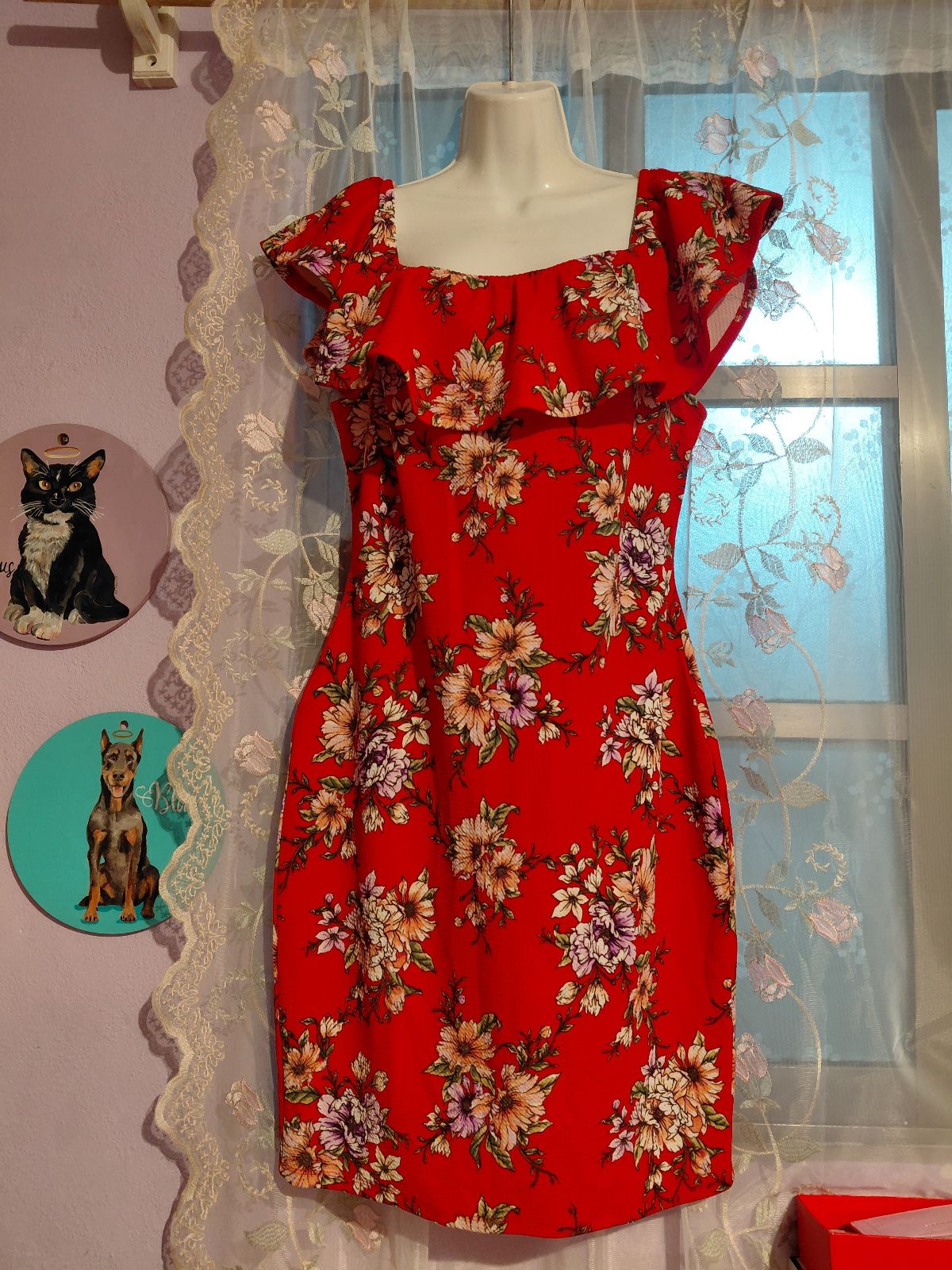 Vestido midi de flores rojas con escote cuadrado y volante 1XL