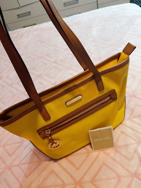 Bolso Tote Michael Kors Amarillo Brillante con Asas Marrón