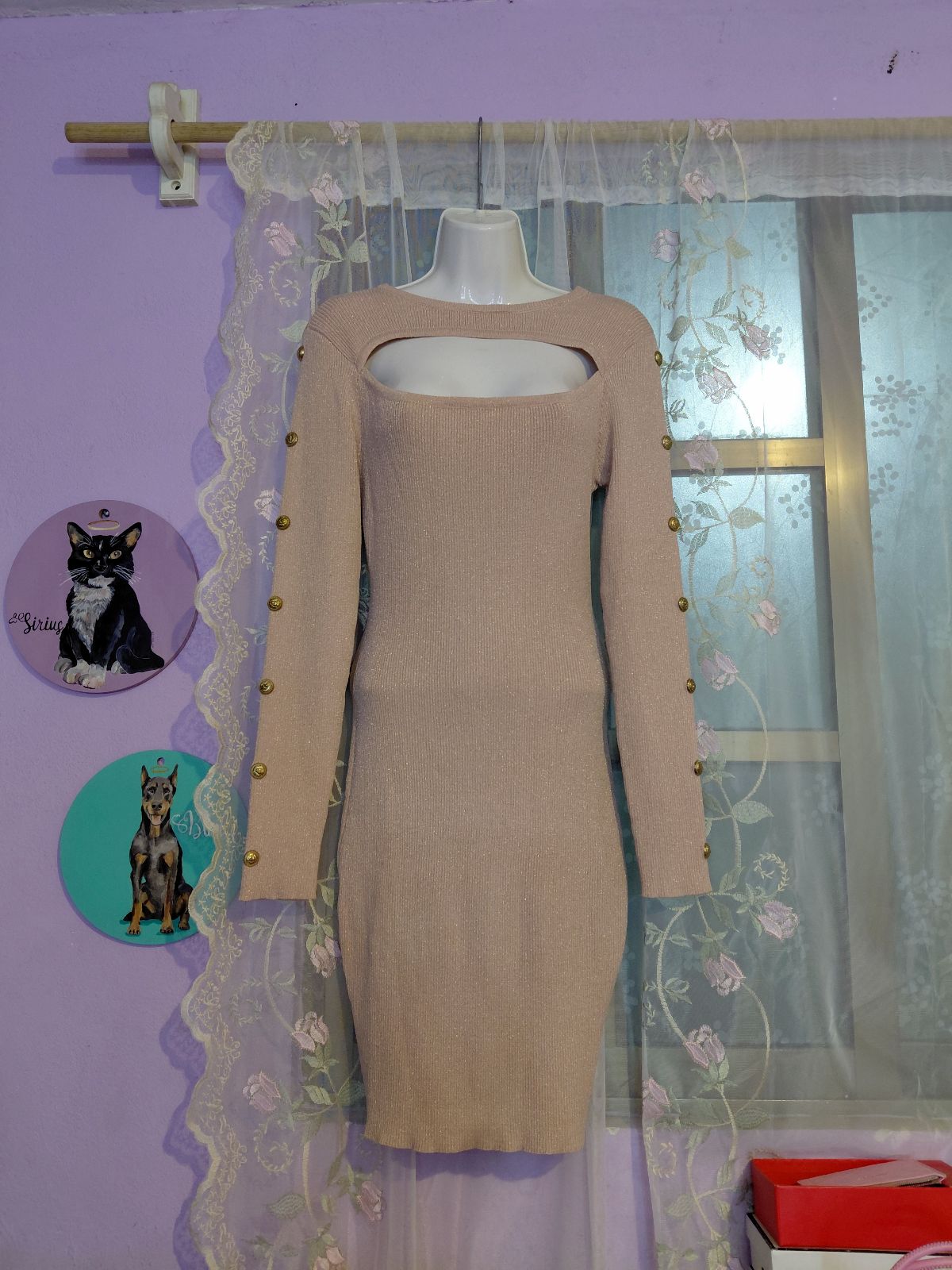 Vestido Ajustado Tejido De Punto Rosa Gold Con Escote Cut-Out