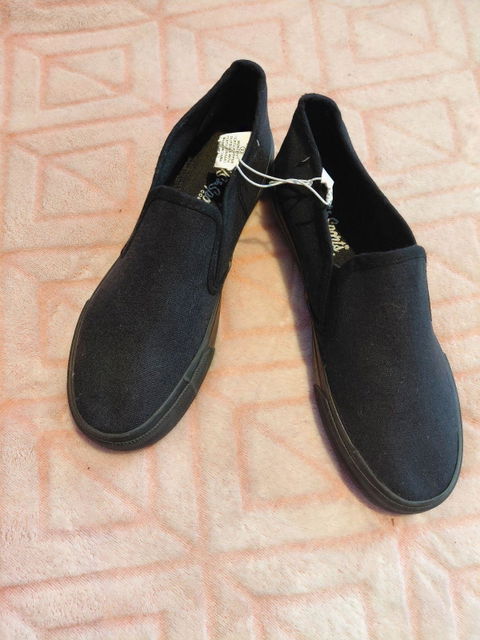 Tenis Negros Slip-on US Sports Talla 5