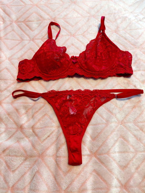 Set de Lencería Vicky Form - Bra 38B y Tanga XG 38