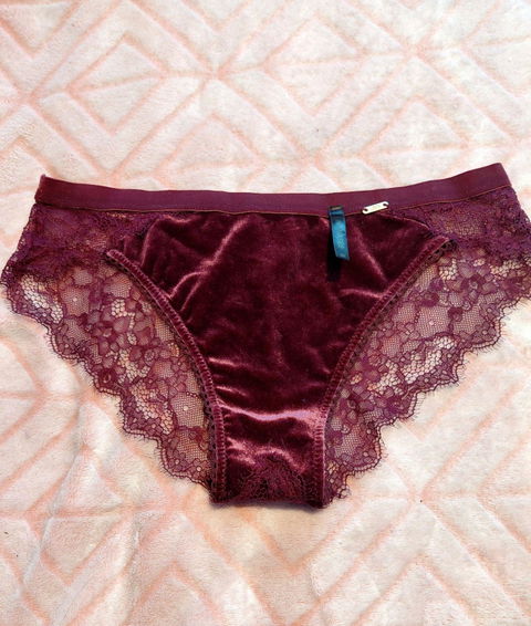 Panty de Terciopelo y Encaje Talla 38