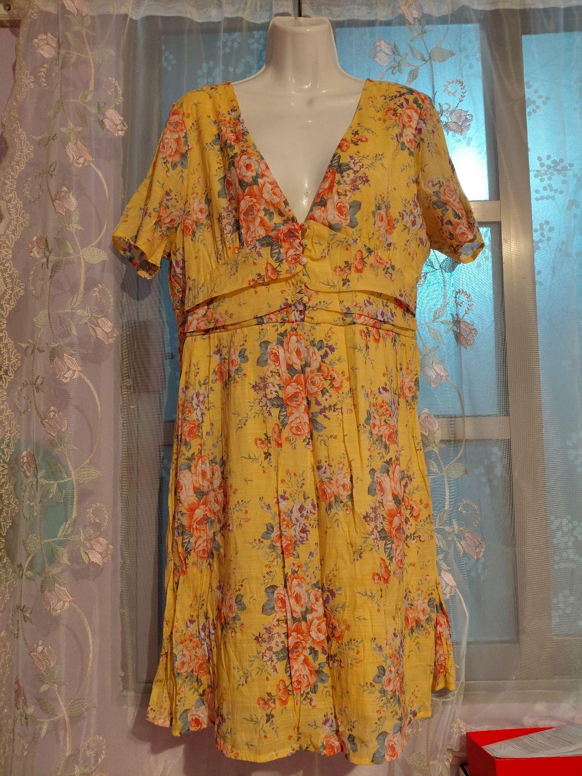 Vestido Casual Floral Amarillo con Escote en V