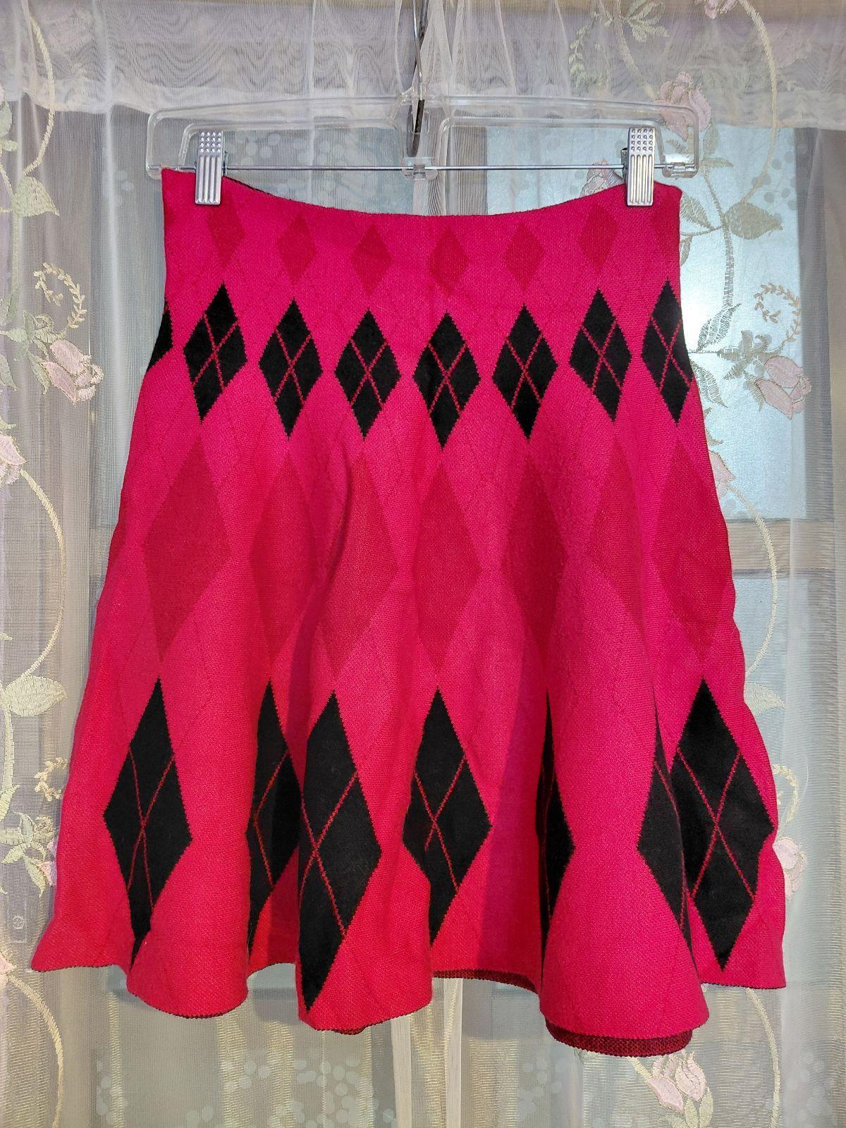 Falda Corta Tejido Diseño Corte en A Estampado Geométrico