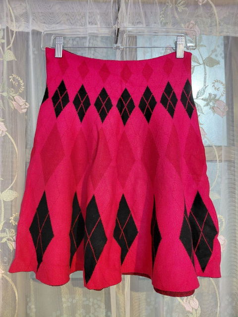 Falda Corta Tejido Diseño Corte en A Estampado Geométrico
