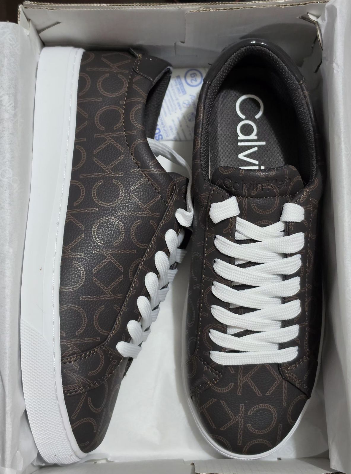 Tenis Calvin Klein originales nuevos en caja
