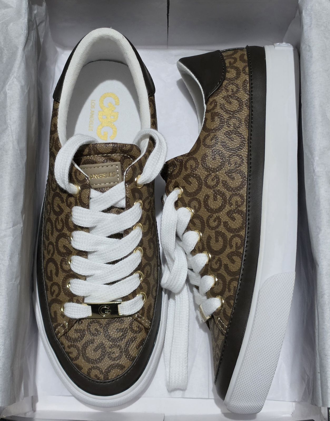 Tenis Guess originales 3 1/2 nuevos en caja