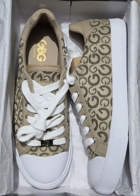 Tenis Guess originales #4 a #4 1/2 nuevos en caja