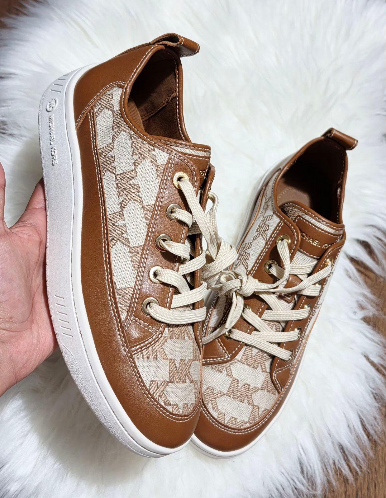 Tenis Michael Kors 8 us. (#5 mexicano) originales 