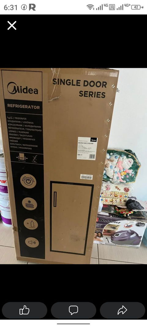 Refrigeradores uno nuevo y uno seminuevo