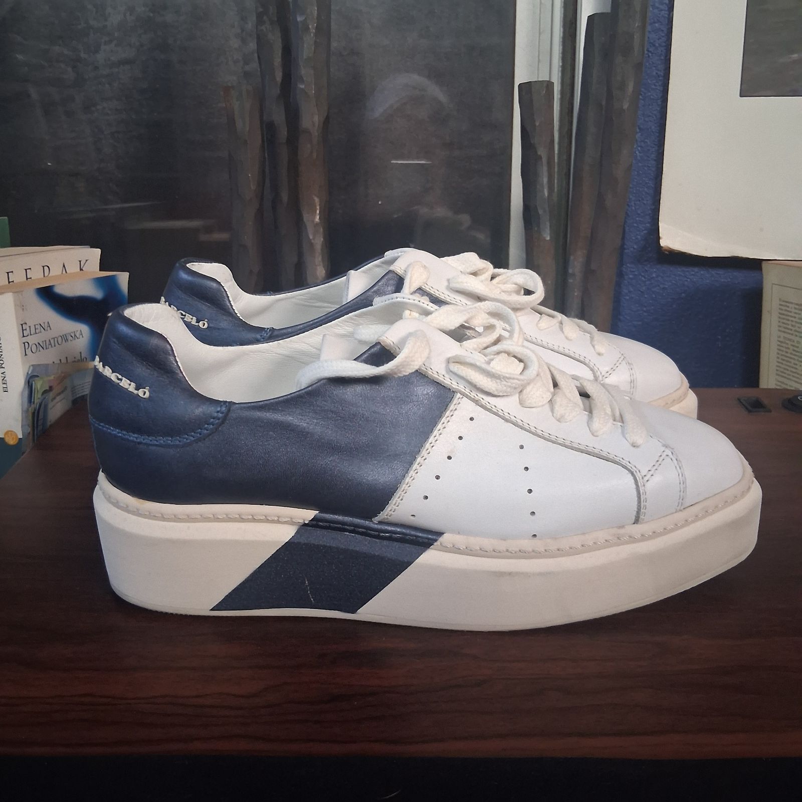 Tenis Manuel Barcelo Talla 24.5 en Excelentes Condiciones