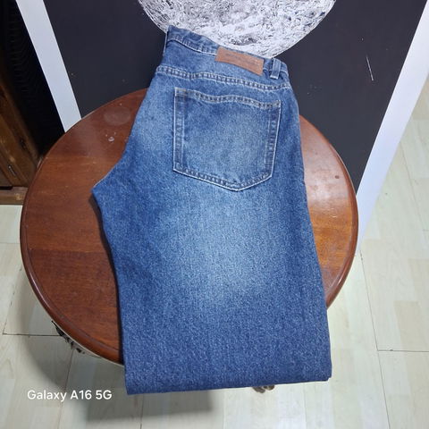 Pantalón Esfera Talla 32X30 en Buen Estado