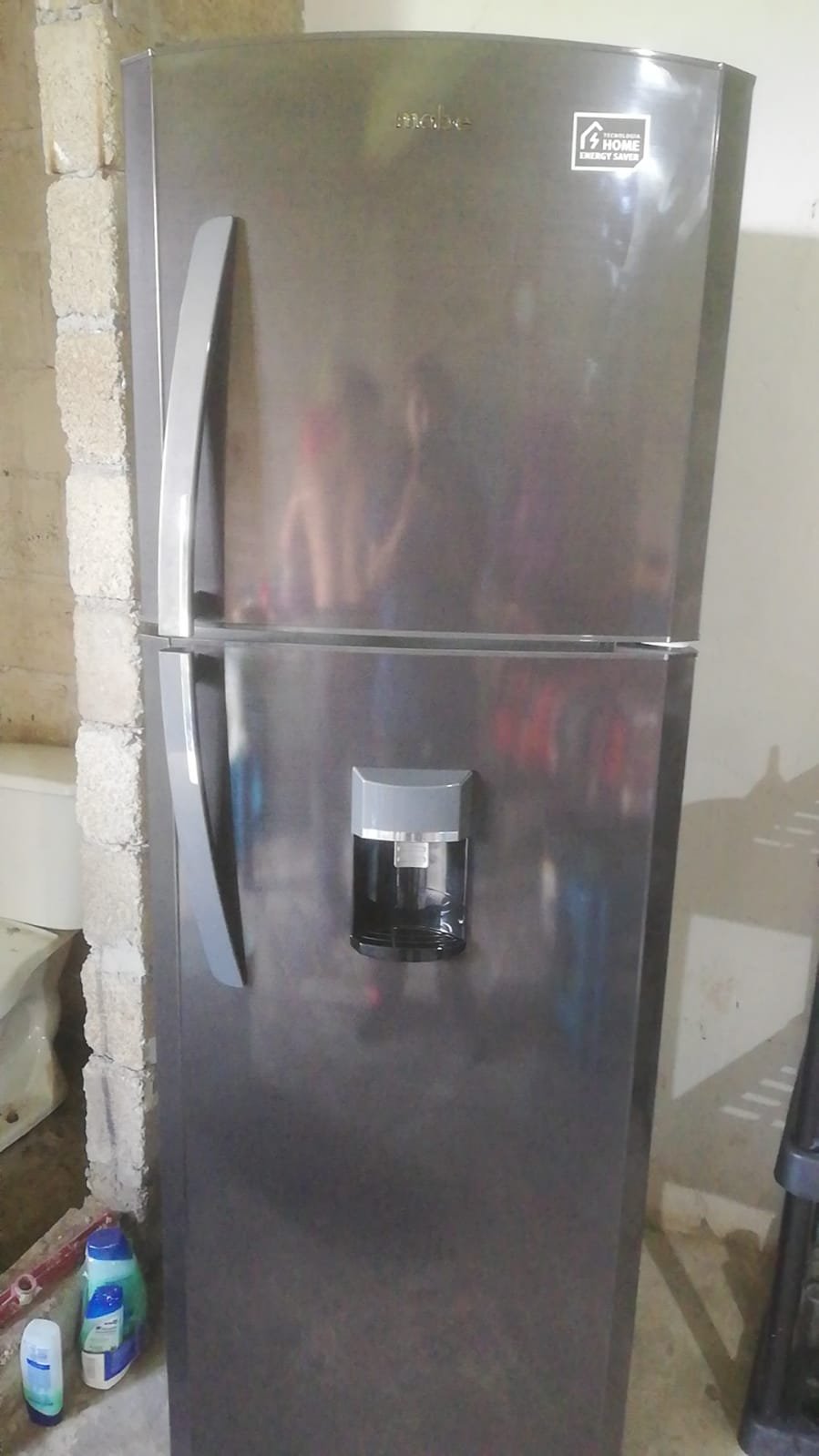Refrigerador Mabe RMA300FJMRPA Nuevo con dispensador de agua