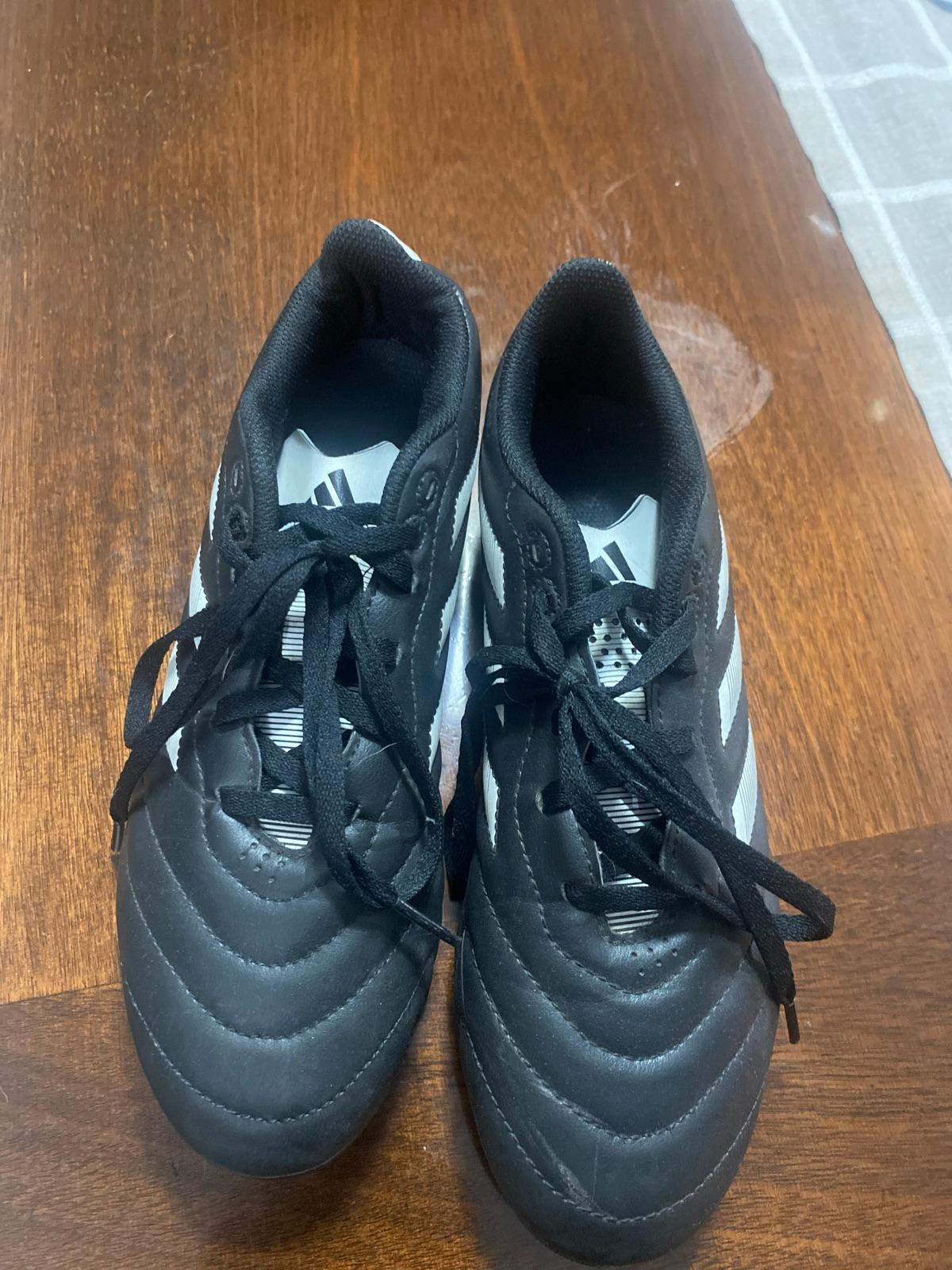 Tenis de futbol Adidas