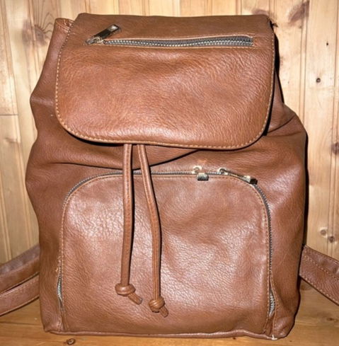 Mochila marca Aldo