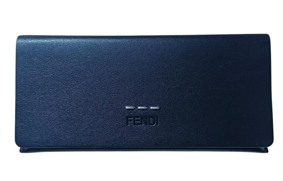 Estuche para lentes Fendi 