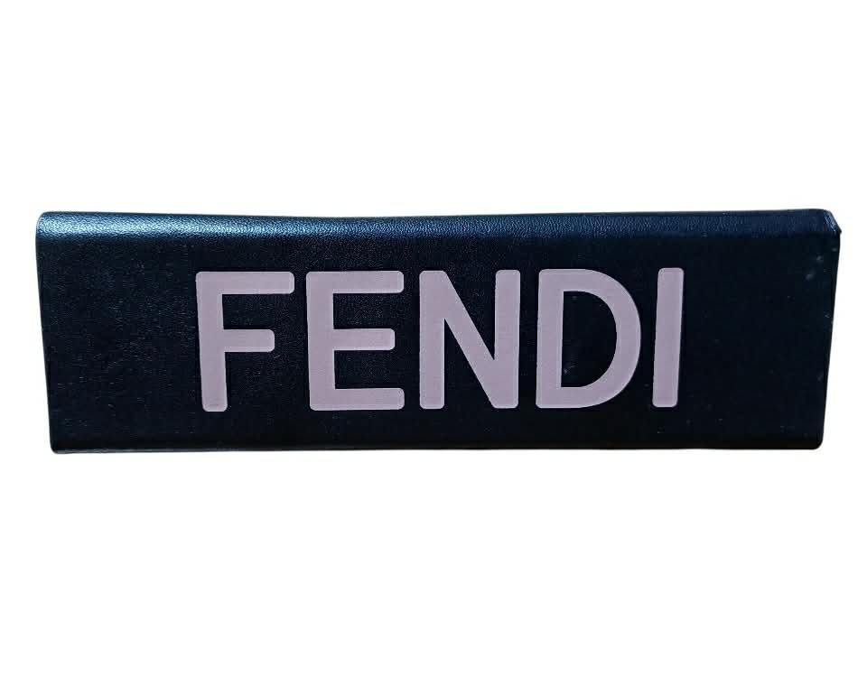 Estuche para Lentes Fendi en Buen Estado con Caja