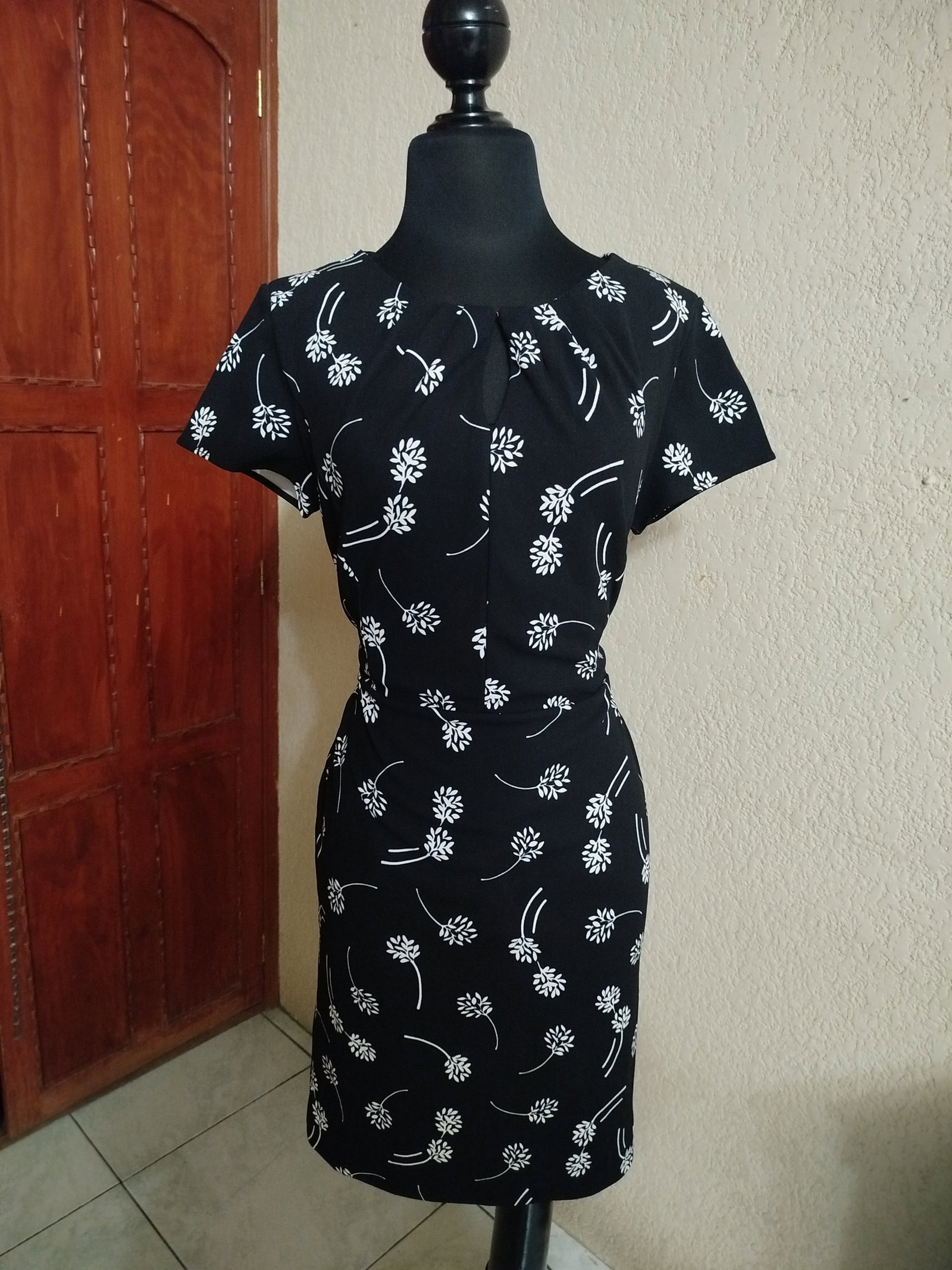 Vestido negro Banana Republic - Talla M