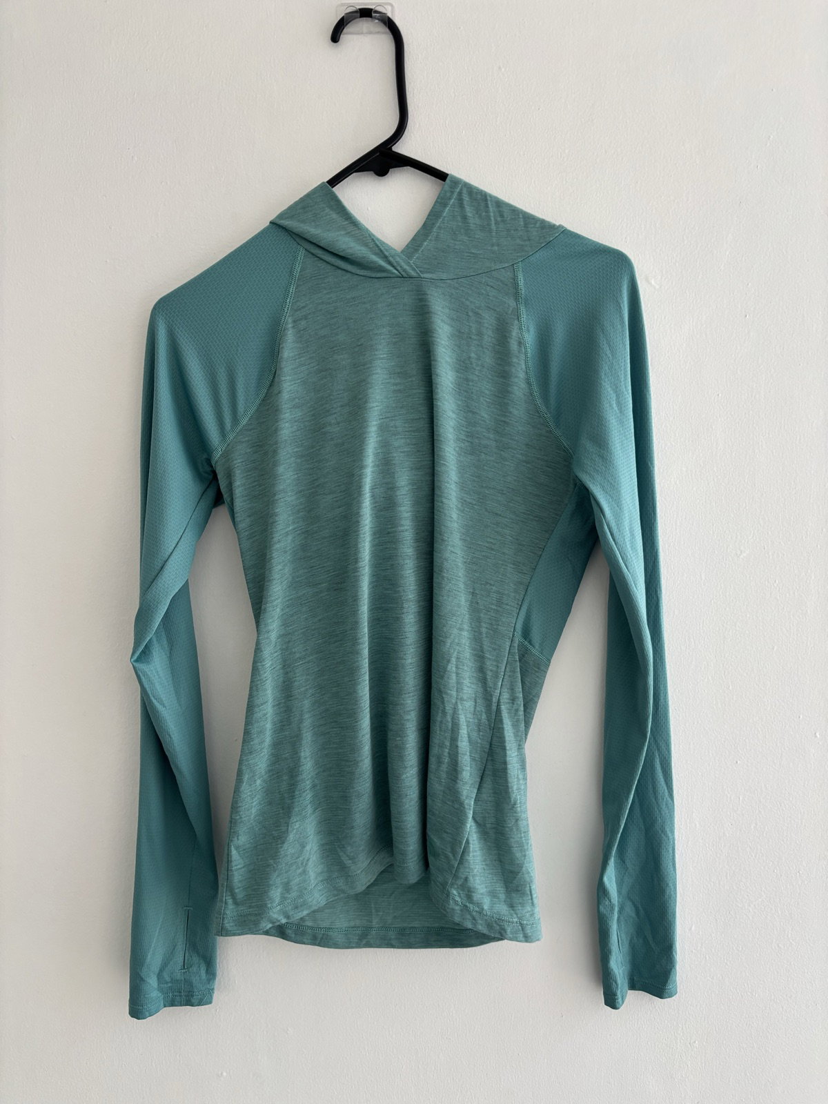 Playera con capucha The North Face para mujer