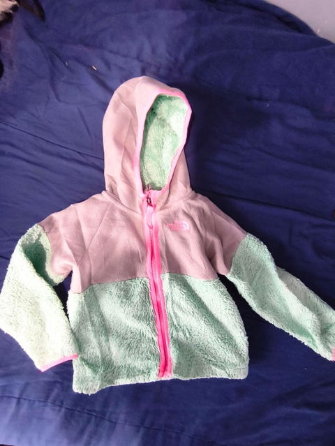 Chamarra de peluche The North Face para niña