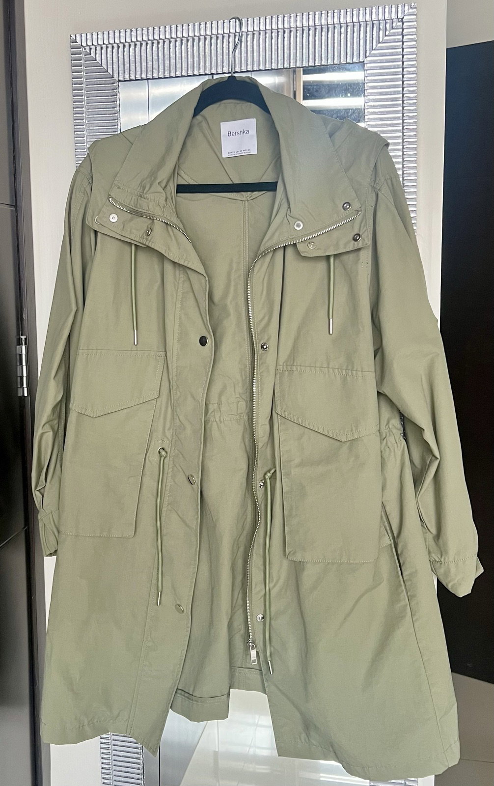 Gabardina Oversize BERSHKA Talla XS Nueva