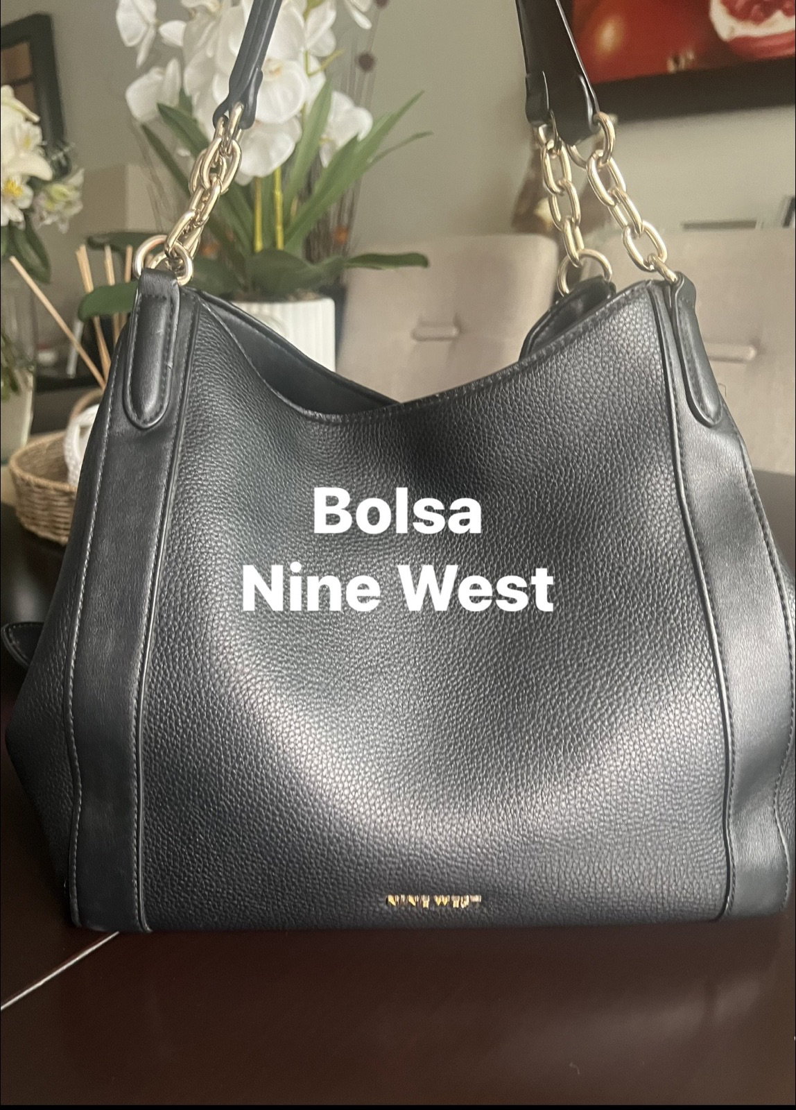 Bolsa Nine West color negro en perfecto estado