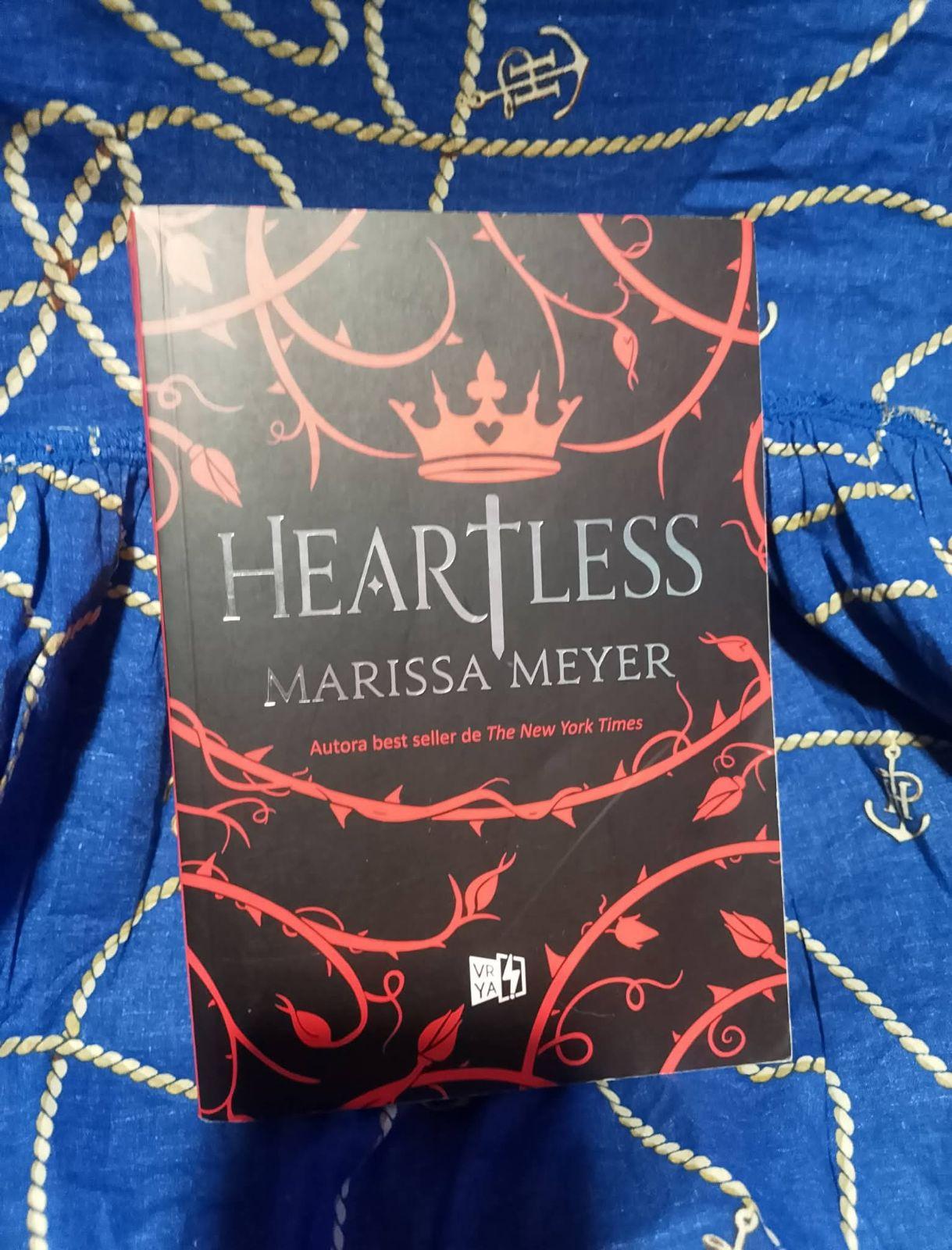 Libros en buenas condiciones: Heartless, Hooked y Bridgerton entre otros