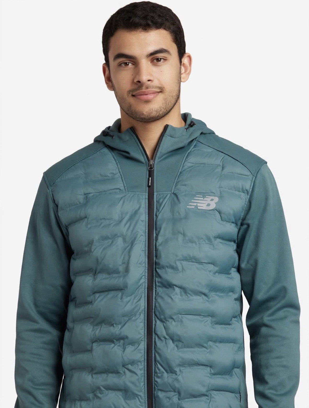 Chamarra New Balance verde talla mediana para hombre