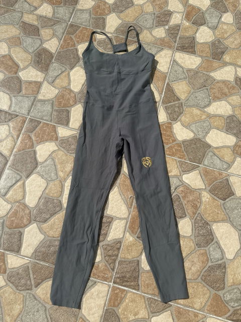 Enterizo de Gimnasio Talla M - Color Gris