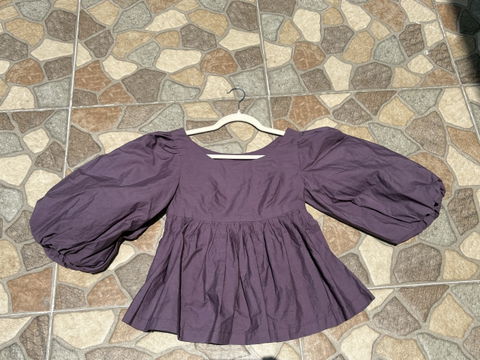 Playera globo morada talla XS