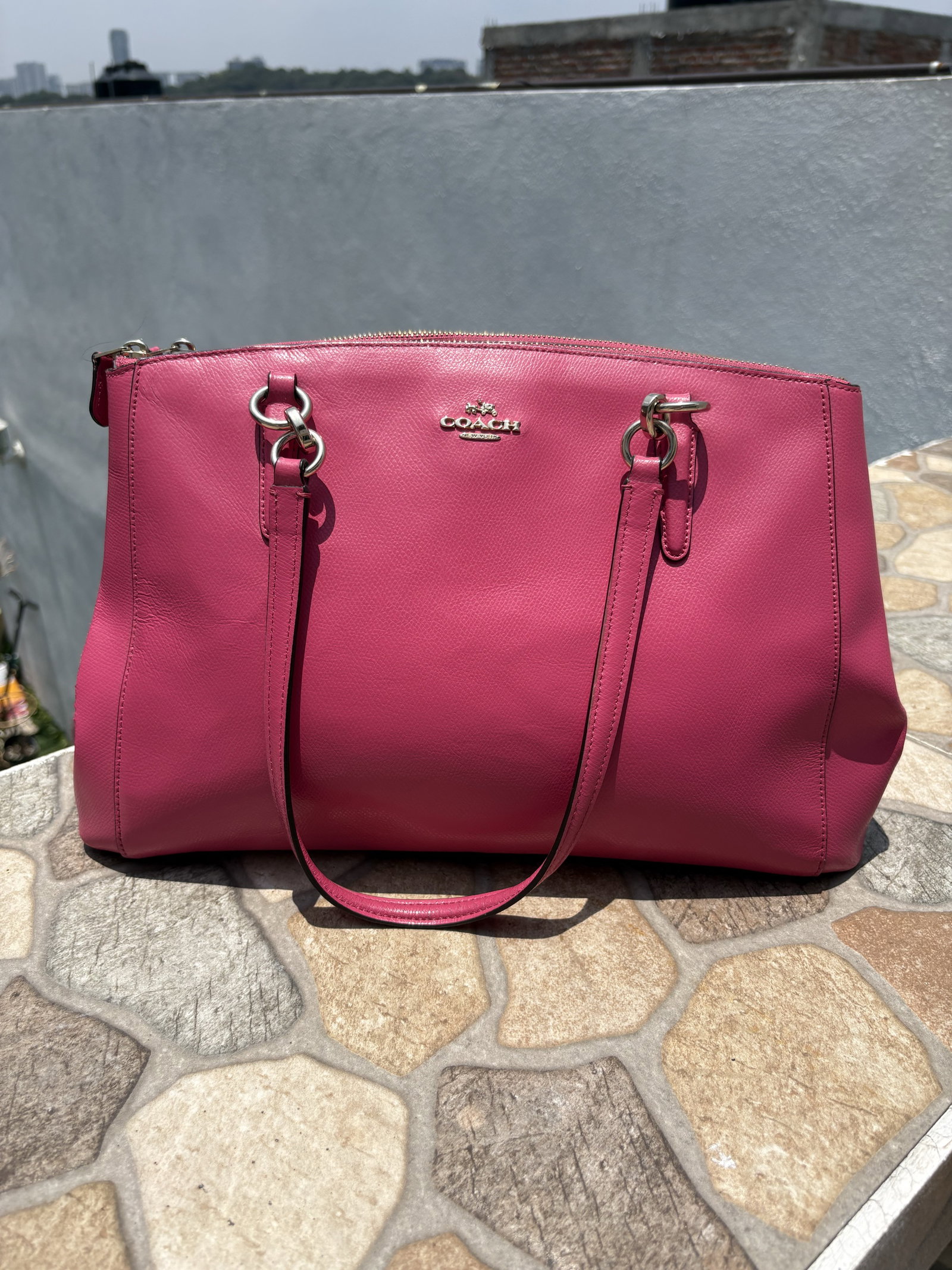 Bolsa Coach Rosa en Buen Estado